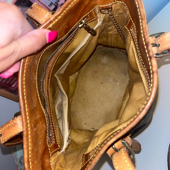 Authentic Vintage Louis Vuitton Shoulder Bucket Bag - Picture 5 of 6